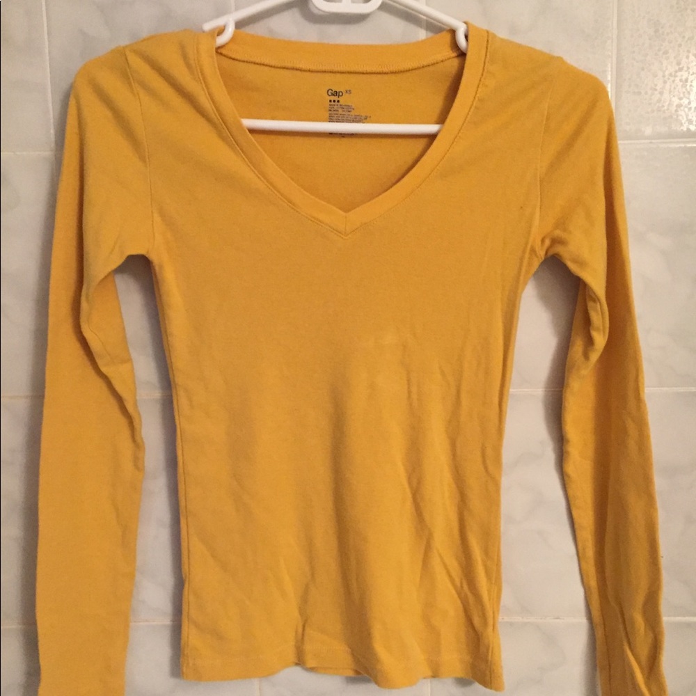 Fitted Mustard Long-sleeve